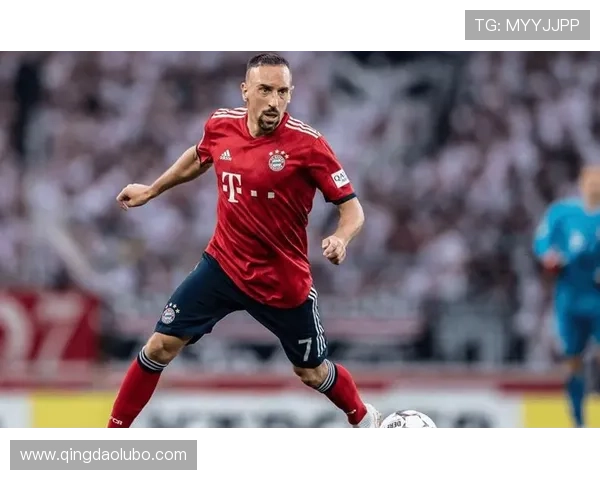 足球场上球星瞬间聚焦每一位巨星的精彩表现与独特风采 足球场上球星瞬间聚焦每一位巨星的精彩表现与独特风采