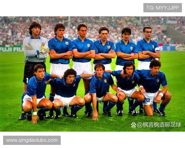 足球史密斯:从传奇球星到全球足坛影响力的崛起与演变 足球史密斯:从传奇球星到全球足坛影响力的崛起与演变