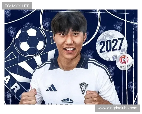 足球明星儿子头球惊艳全场父亲遗传基因显现 足球明星儿子头球惊艳全场父亲遗传基因显现